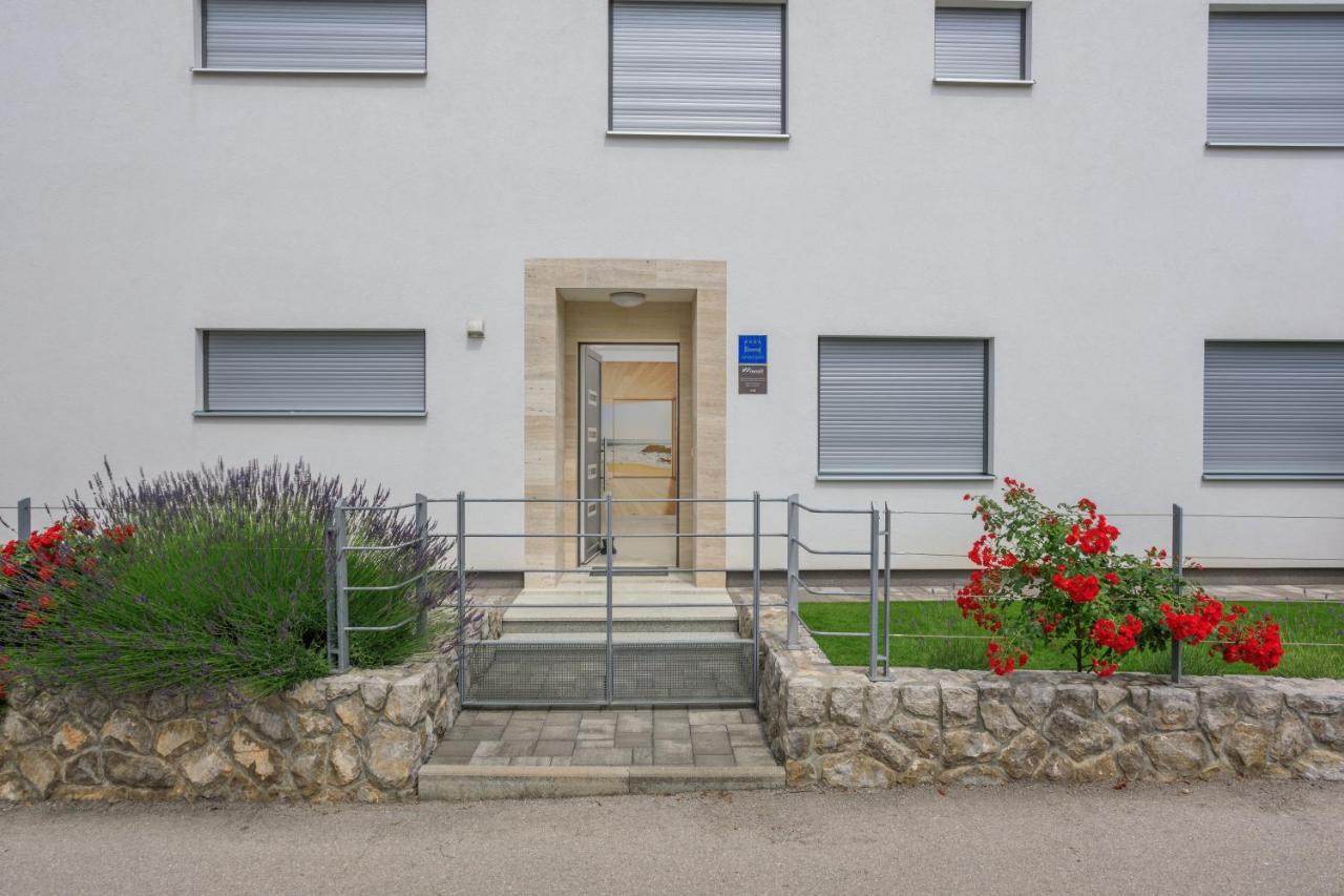 Apartments Vengust Malinska Exteriér fotografie